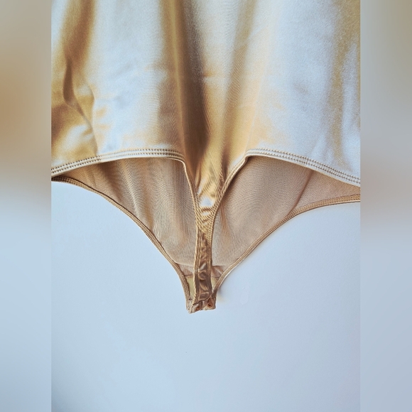 FREE PEOPLE Intimately Casino Dusk Latte Gold Satin Bodysuit STRETCHING Size M - Picture 5 of 16